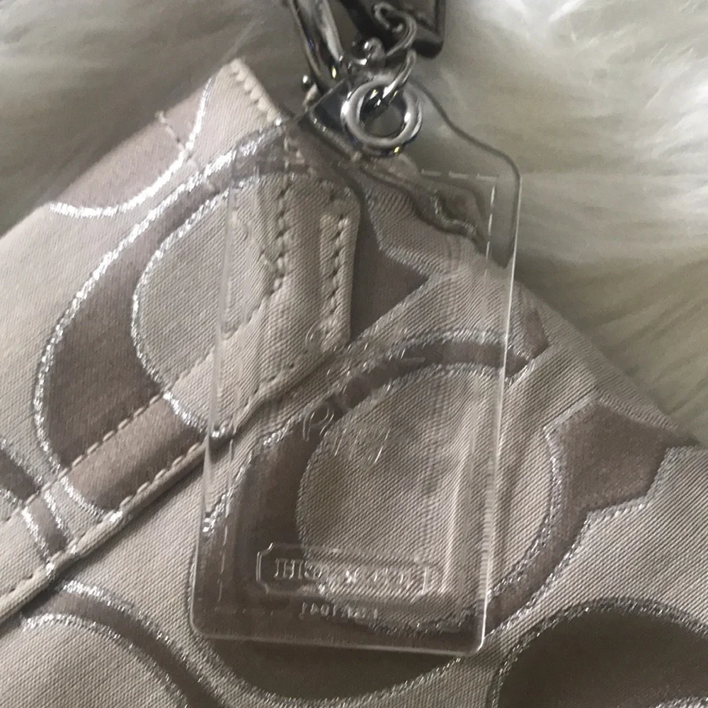 AUTHENTIC “COACH POPPY GLAM” PURSE - Picture 10 of 15